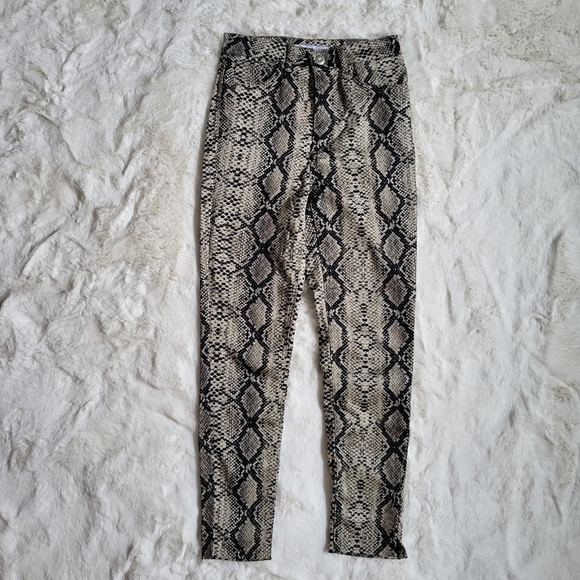 Zara Snakeskin Patterned Cropped Pants - Picture 2 of 10